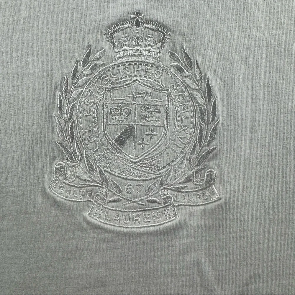 Lauren Active Ralph Lauren Women’s White Short Sleeve Tee with Embossed Design - Picture 5 of 12